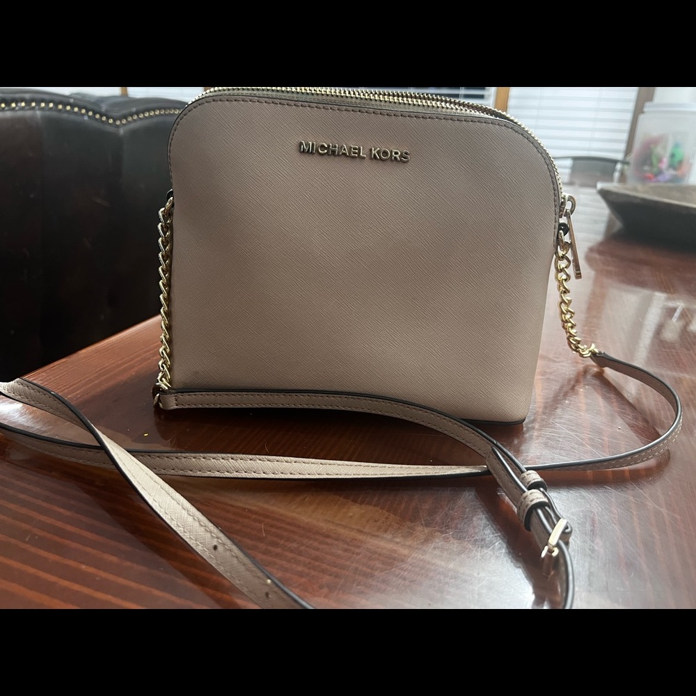 Light pink MK purse